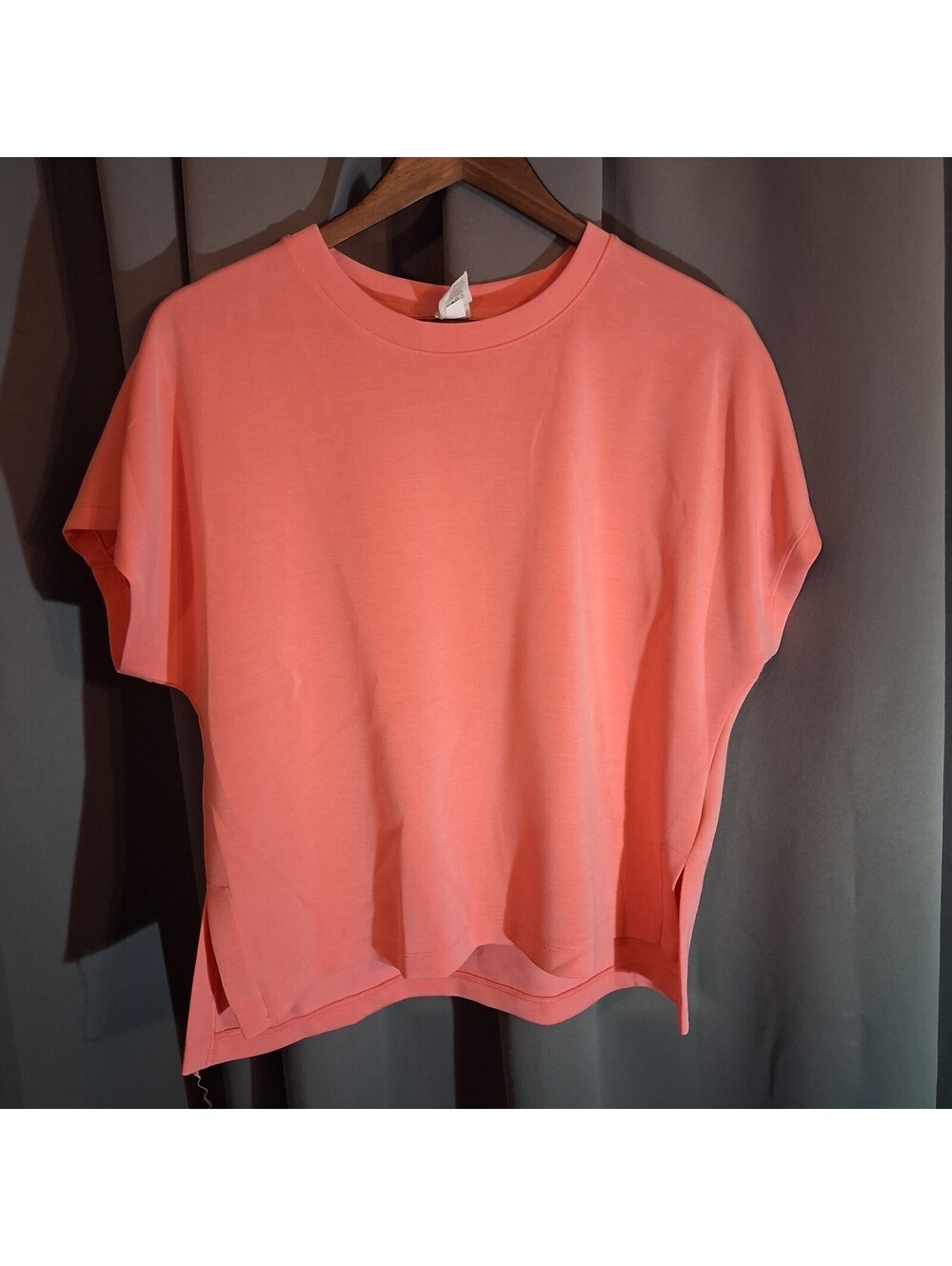 Member's Mark Women's Sandwash Tech T-Shirt Coral Large
